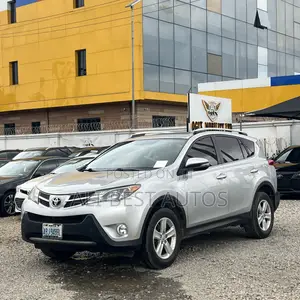 Toyota RAV4 2014 Silver