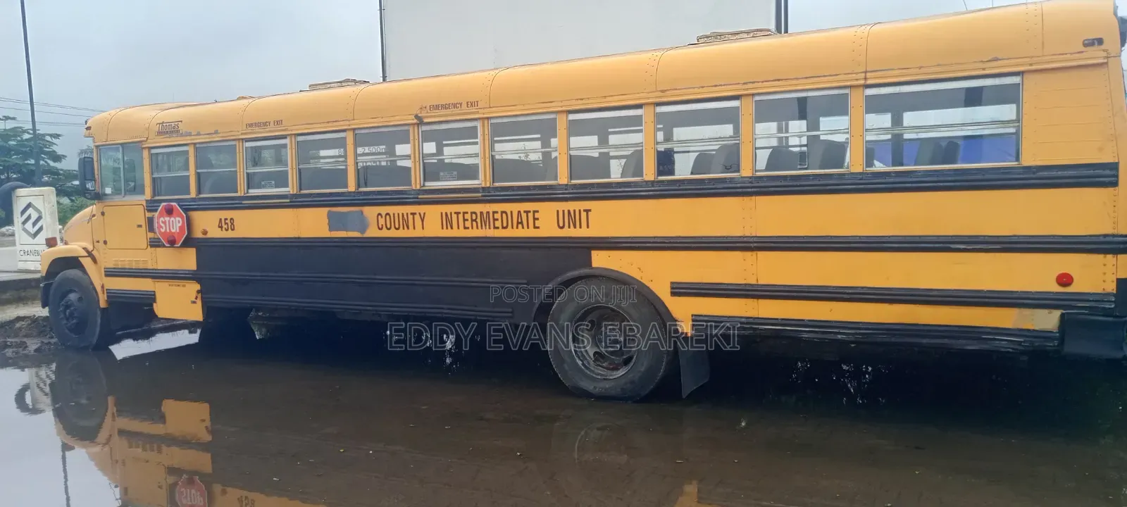 Freightliner C2 2007 Yellow
