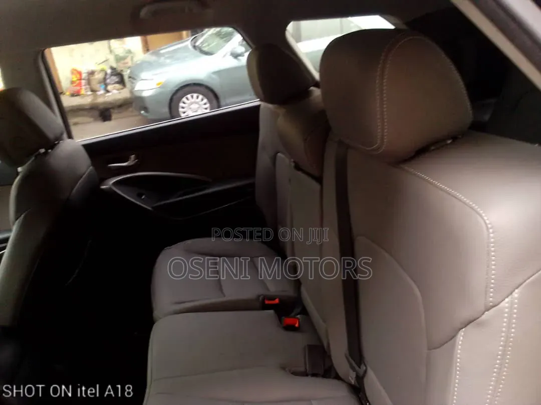Hyundai Santa Fe 2017 Black