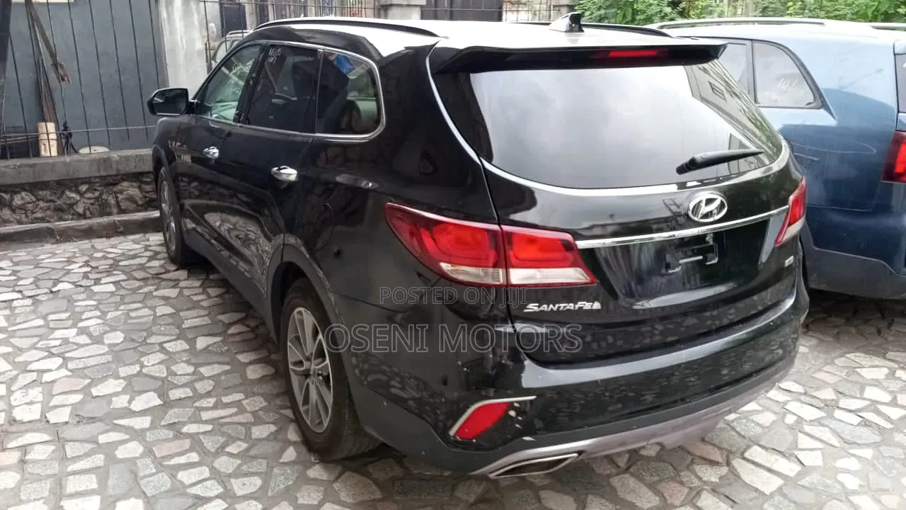 Hyundai Santa Fe 2017 Black