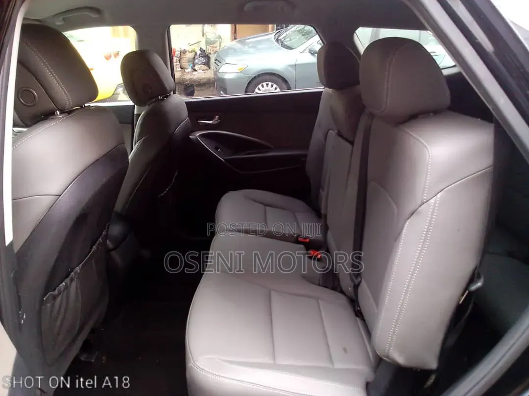 Hyundai Santa Fe 2017 Black