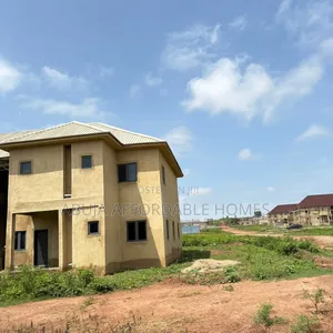 3bdrm Townhouse/Terrace in Wumba for sale