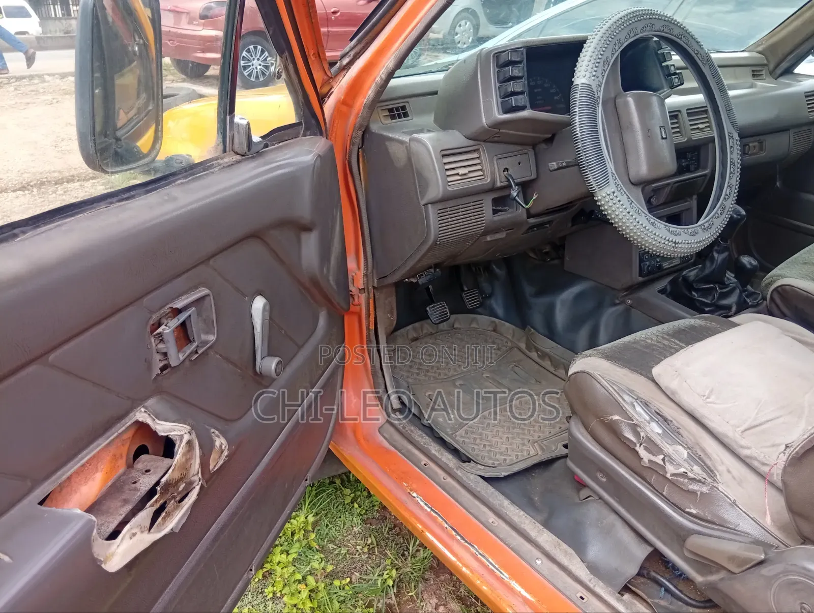 Isuzu Trooper 2002 Orange