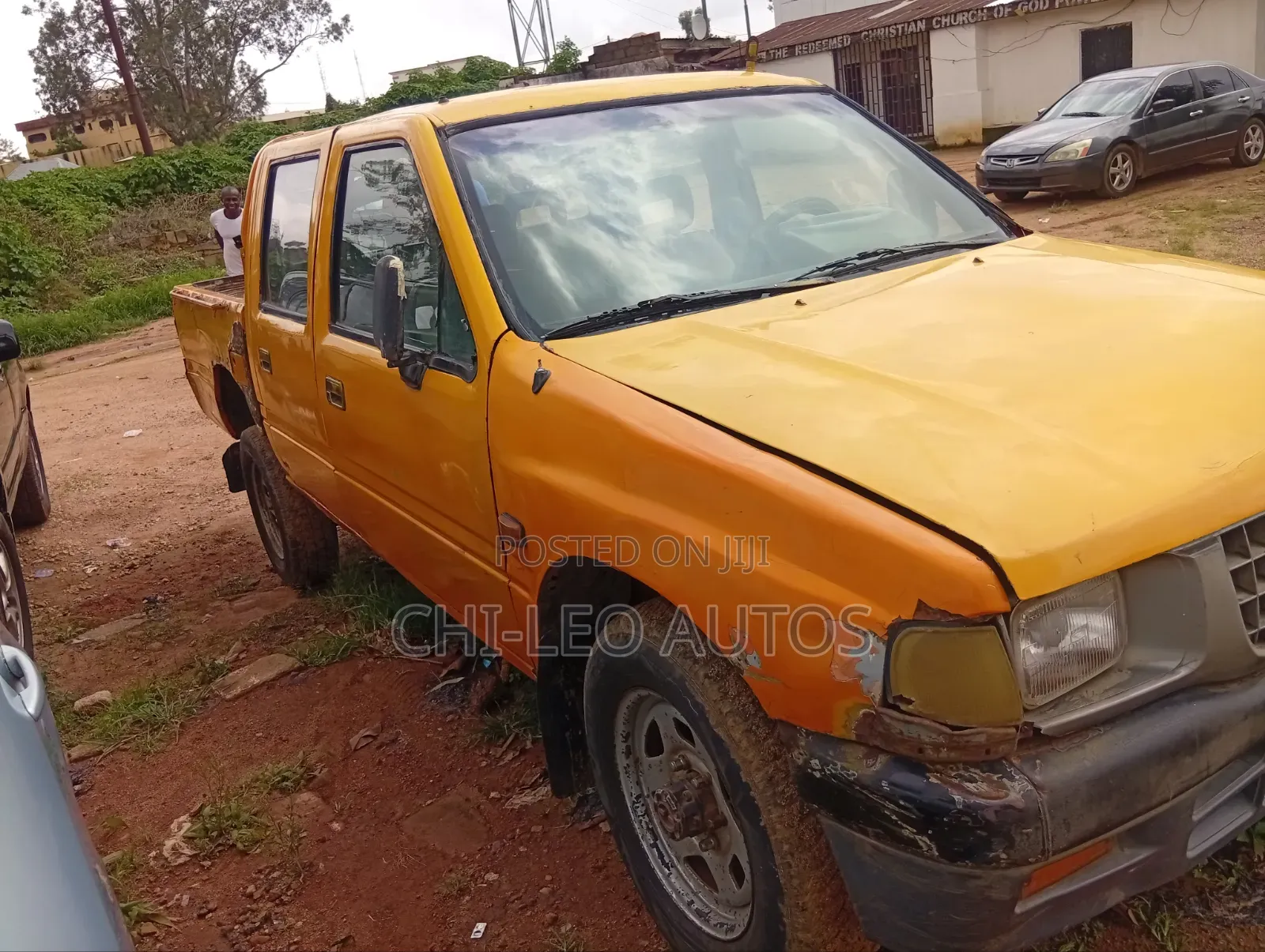 Isuzu Trooper 2002 Orange