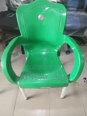 Plastic Iron Leg Chair