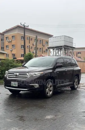 Toyota Highlander Limited 2012 Brown