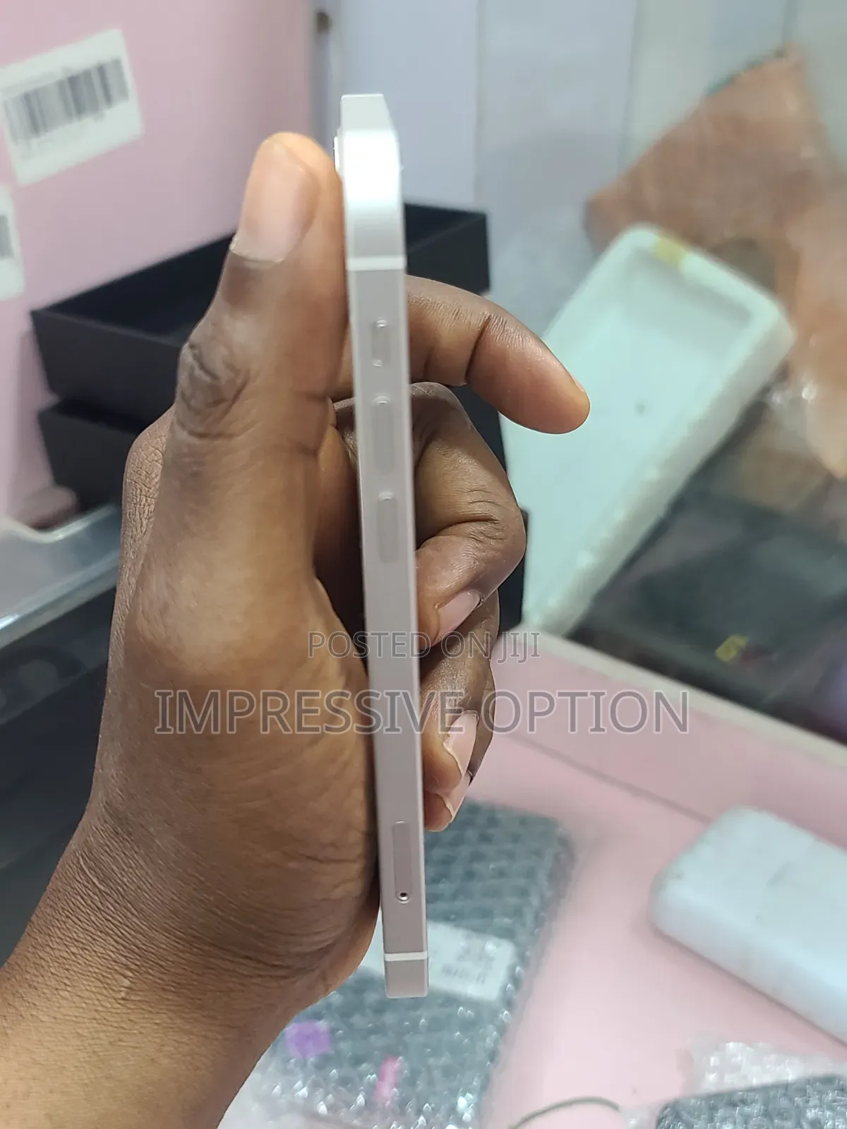 Apple iPhone 12 64 GB