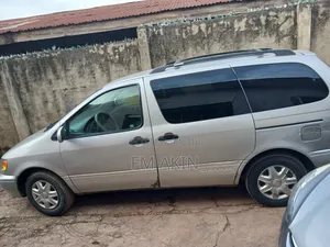 Toyota Sienna LE 2003 Beige