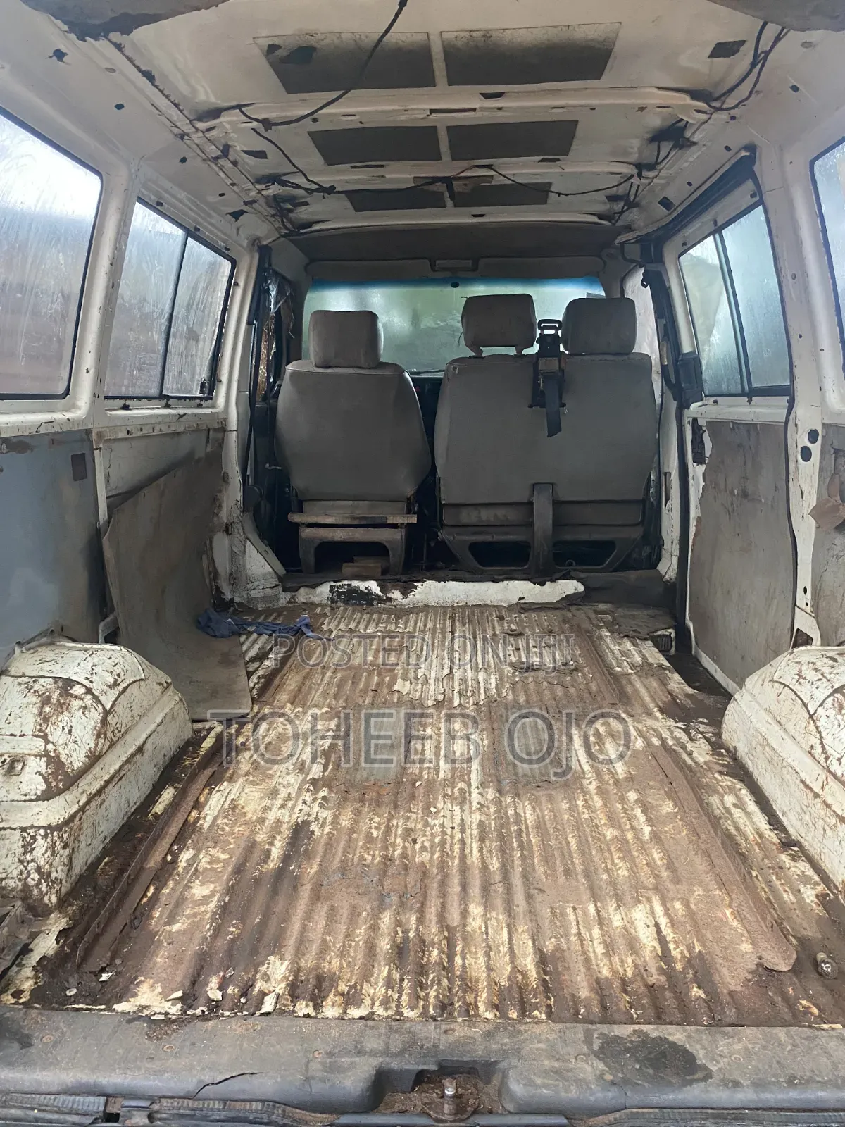 Volkswagen Transporter 2000 White