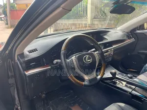 Lexus ES 2014 Black