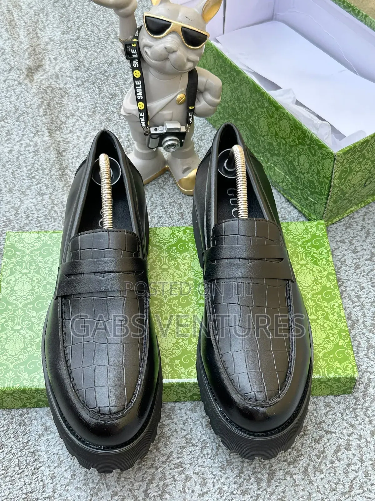 Original Gucci Shoe