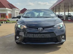 Toyota Corolla LE 4dr Sedan (1.8L 4cyl CVT) 2016 Black
