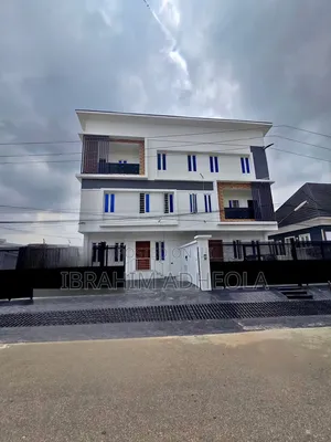 4bdrm Duplex in Opebi for sale
