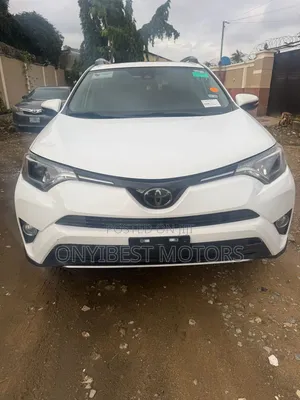 Toyota RAV4 2019 White