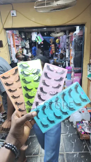 Cateyes Lashes