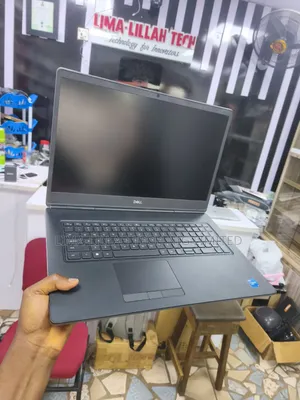 Laptop Dell Precision 7760 32GB Intel Core i7 SSD 512GB