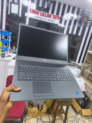 Laptop Dell Precision 7760 32GB Intel Core i7 SSD 512GB