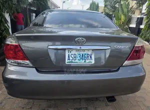 Toyota Camry 2004 Gray