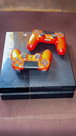 Ps4 With 2pads and Complete Accessories