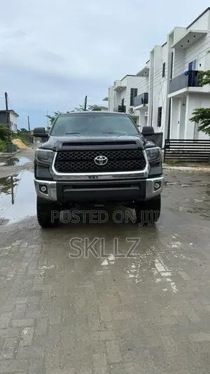 Toyota Tundra 2015 Black