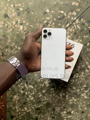 Apple iPhone 11 Pro Max 64 GB White