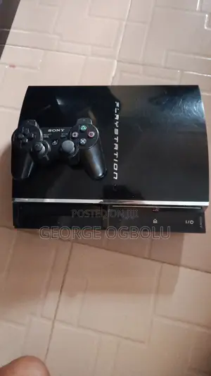 Used Play Station 3 (Ps3 Fat)