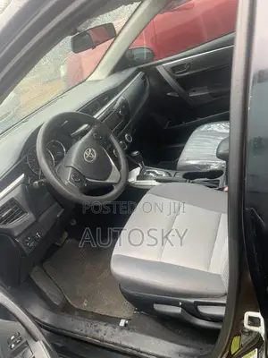 Toyota Corolla L 4dr Sedan (1.8L 4cyl 4A) 2015 Gray