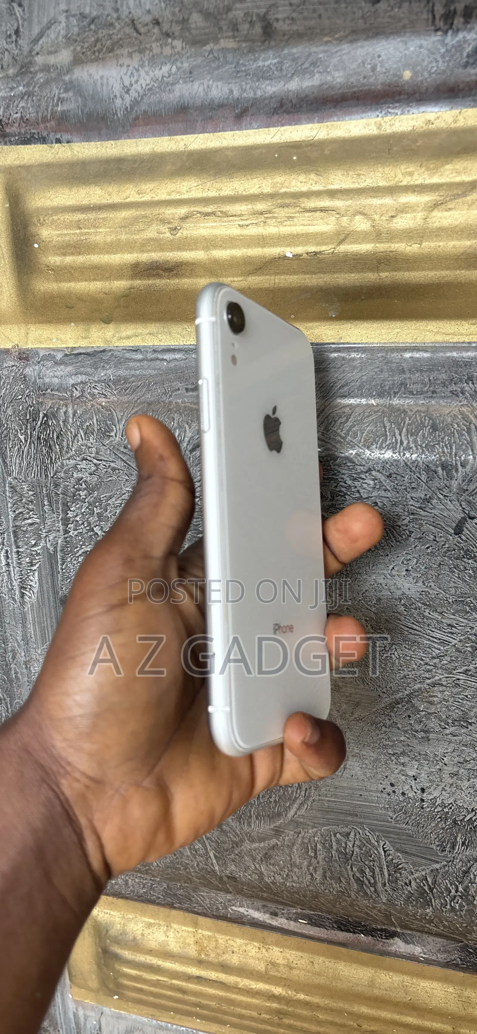 Apple iPhone XR 64 GB White