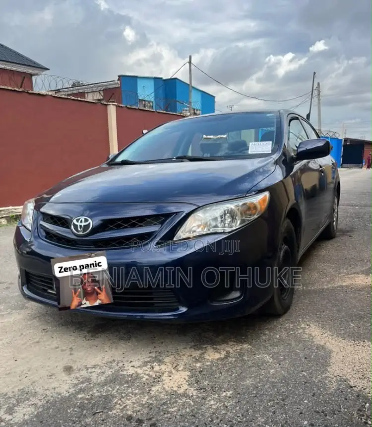 Toyota Corolla 2013 Blue