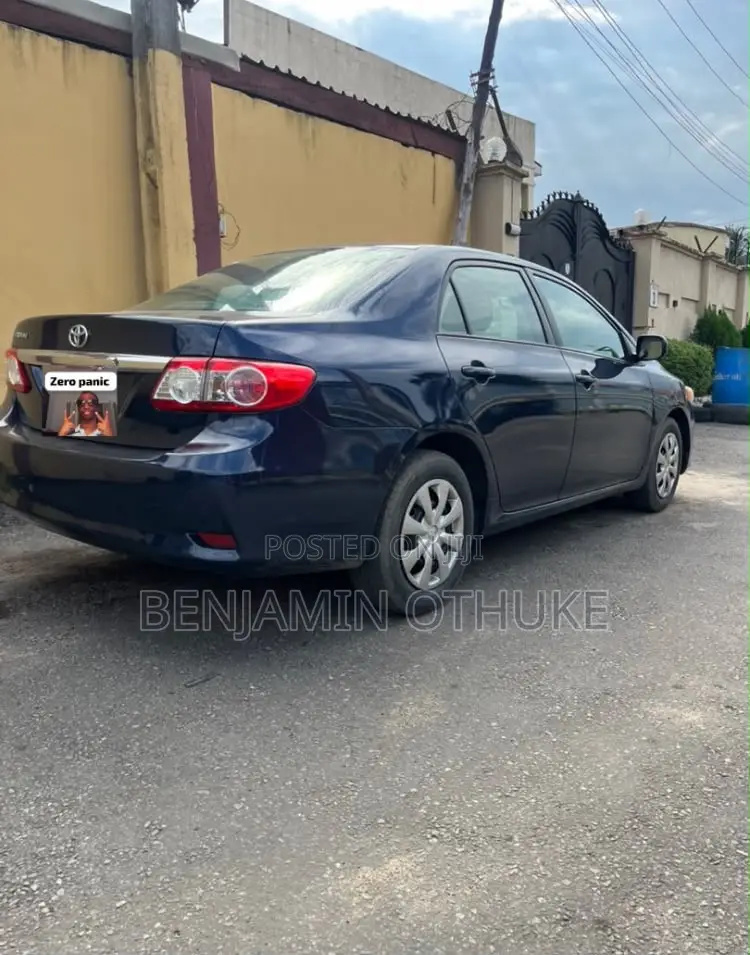Toyota Corolla 2013 Blue
