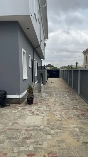 Furnished 5bdrm Duplex in Ogudu, Kosofe for sale