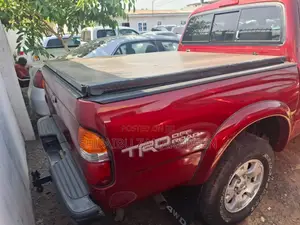 Toyota Tacoma 2004 Red
