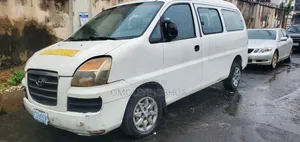 Hyundai H1 2007 White