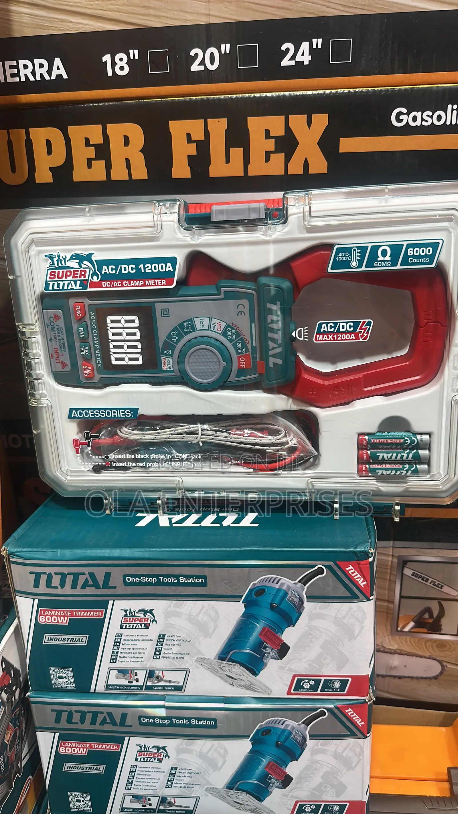 1200a Ac/Dc Clamp Meter