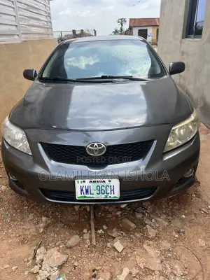 Toyota Corolla 2010 Gray