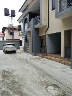 2bdrm Apartment in Peter Odili Road, Port-Harcourt for rent