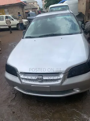 Honda Accord 2002 Silver