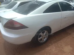 Honda Accord 2005 White