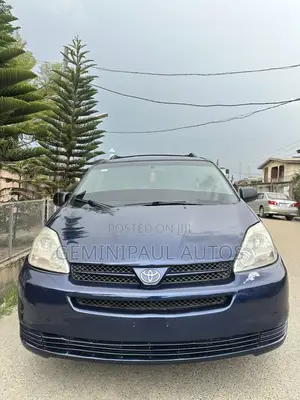 Toyota Sienna LE AWD 2005 Blue