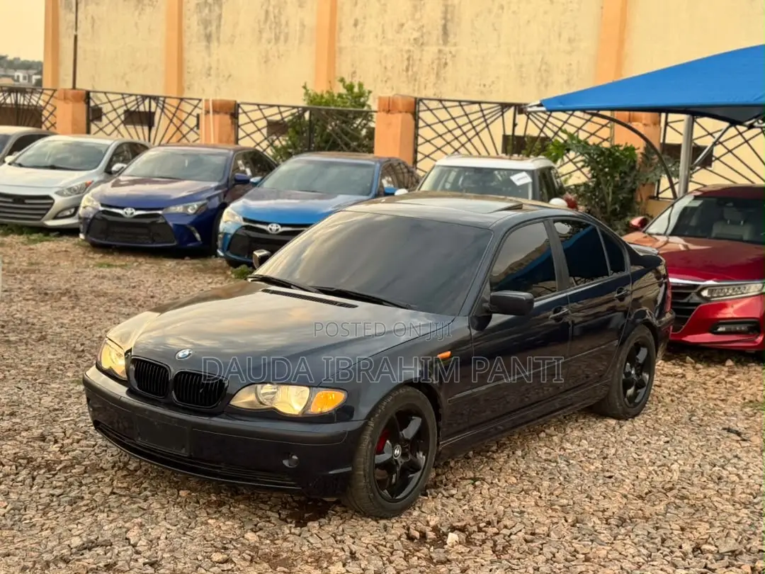 BMW 328i 2004