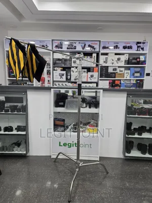 C Stand + 2 Sandbag