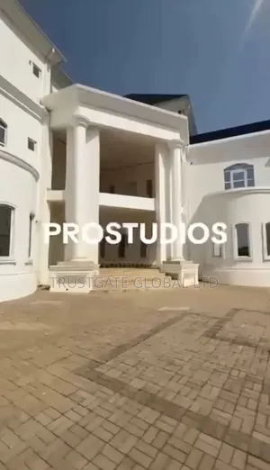 17bdrm Mansion in Asokoro for sale