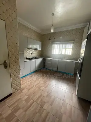 4bdrm Duplex in Lekki Phase 1 for rent