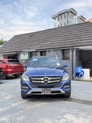 Mercedes-Benz GLE-Class GLE 350d 4MATIC 2017 Blue