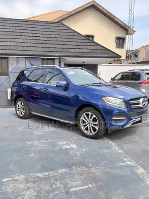 Mercedes-Benz GLE-Class GLE 350d 4MATIC 2017 Blue