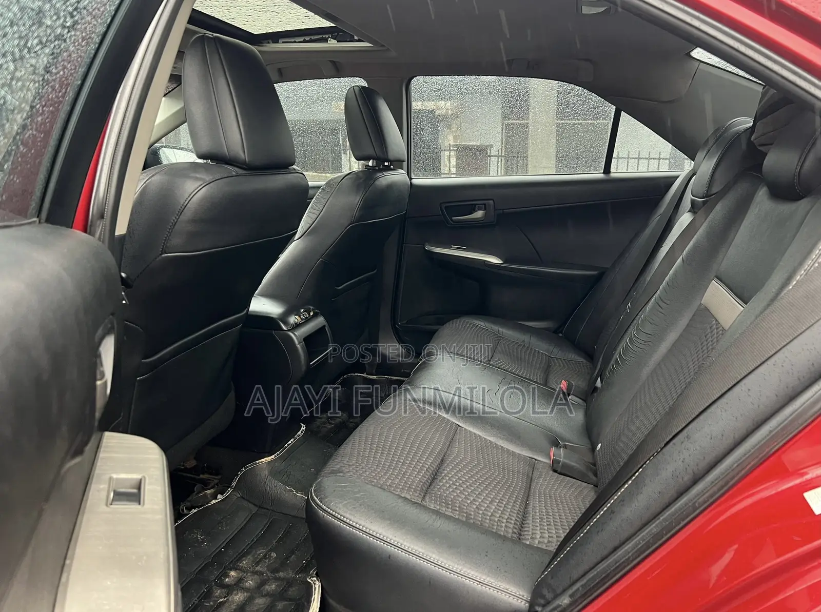 Mercedes-Benz C300 2010 Red