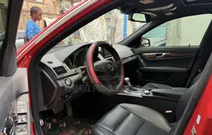 Mercedes-Benz C300 2010 Red