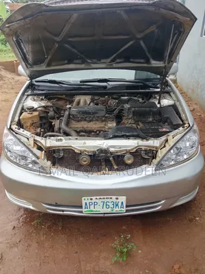 Toyota Camry 2014 Silver