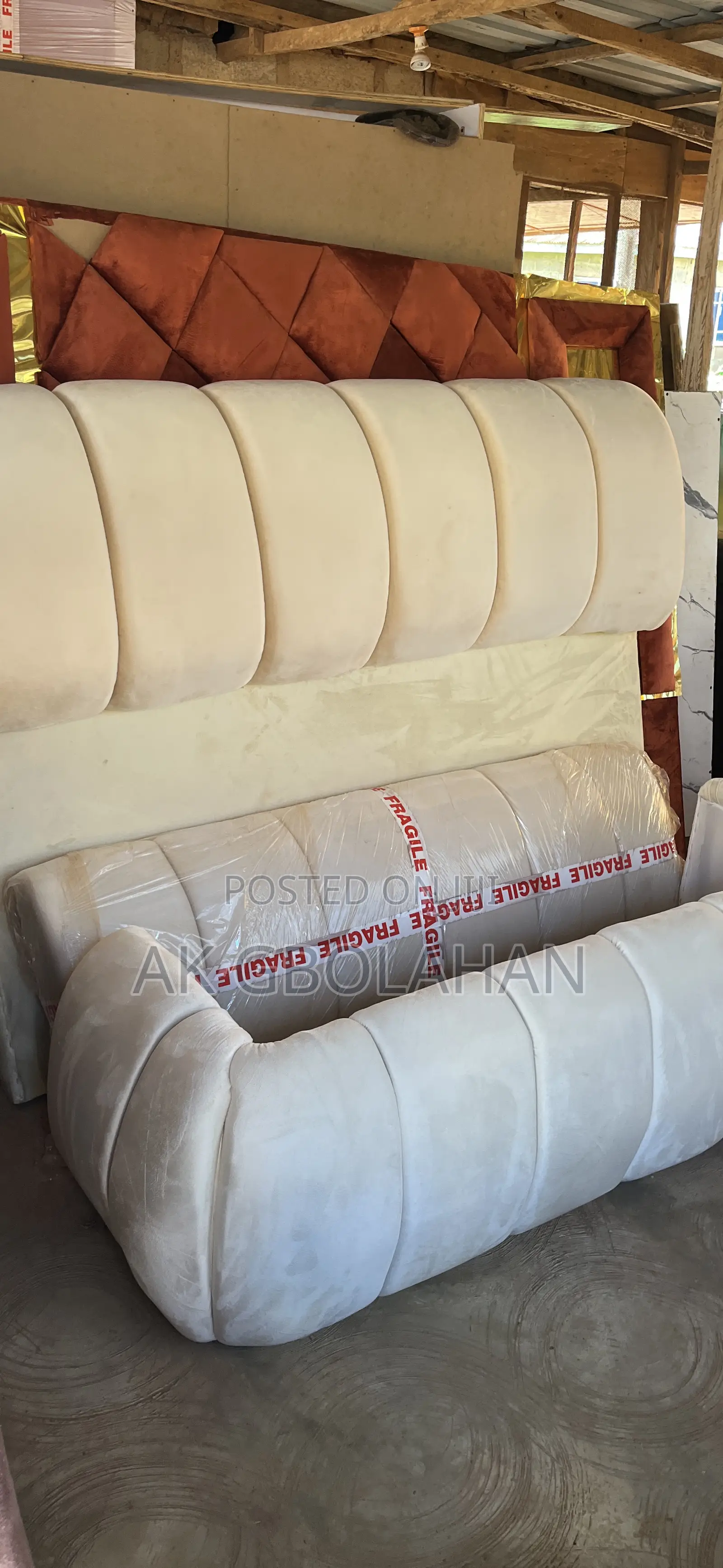 Bubble Bedframe
