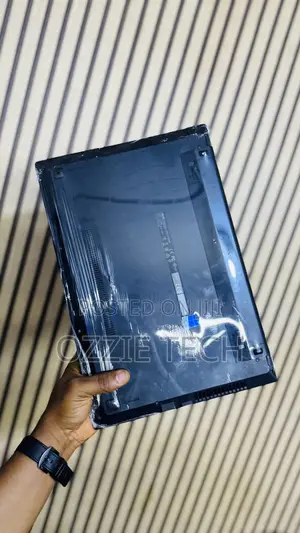 New Laptop Asus 8GB Intel Core i5 HDD 500GB